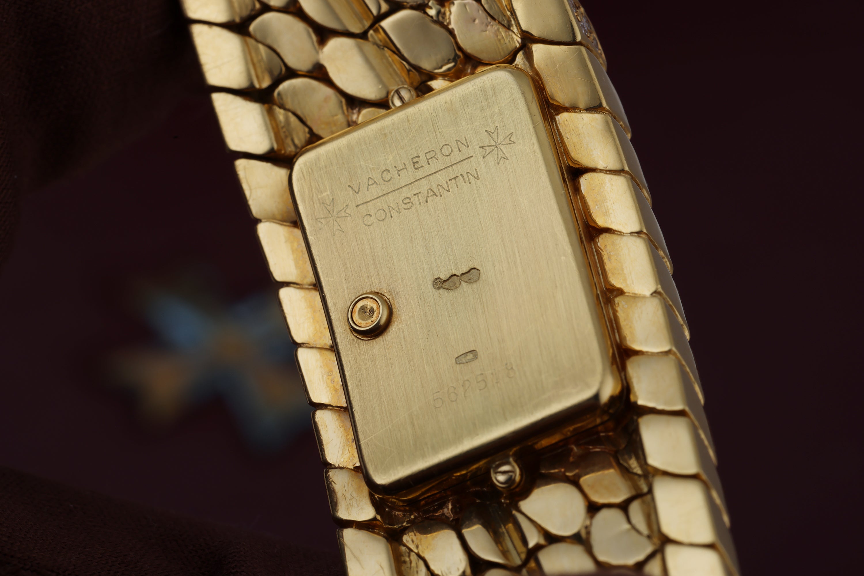 Vacheron Constantin 1990's Wristwatch | Pavé Diamond & Scale Textured | 18k Yellow Gold | 22mm | Quartz | Box