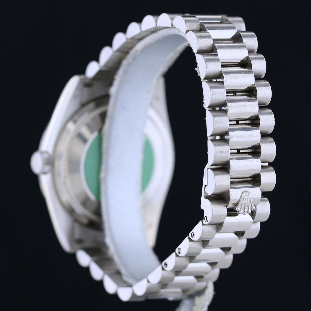 300615_watches_2_4.jpg