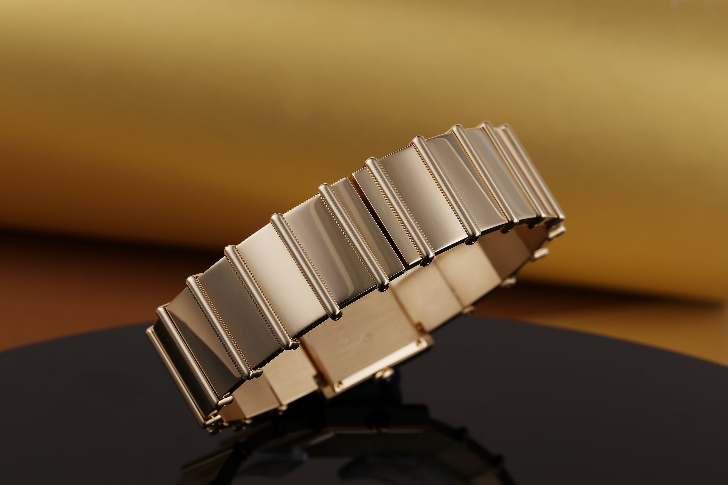 Chanel Mademoiselle Ladies Wristwatch | REF. H0834 | 18k Yellow Gold | Service Papers (2021)