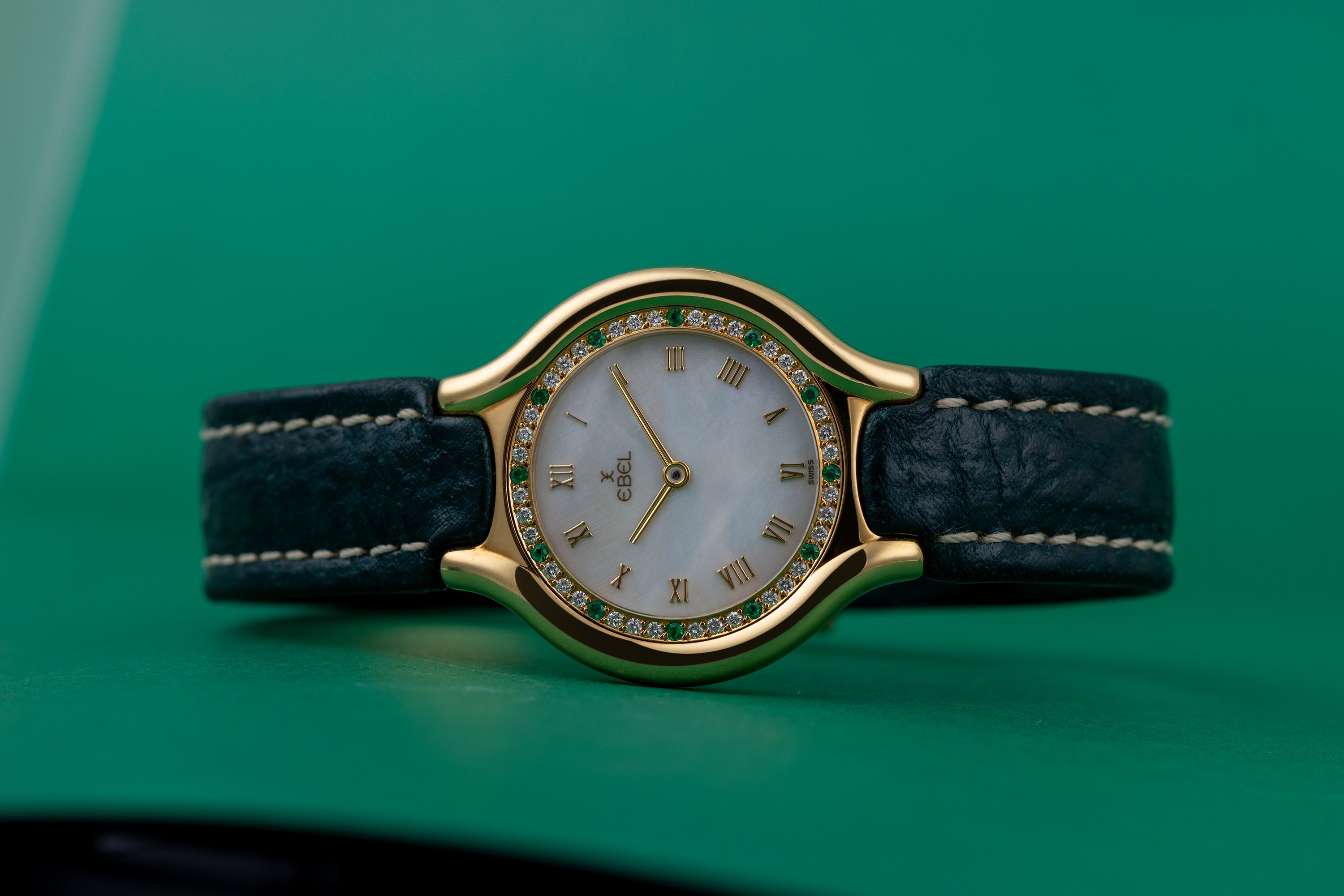 Ebel Beluga | REF. 885940 | Diamond & Emerald Bezel | Mother of Pearl Dial | 18k Yellow Gold | Circa 1990's