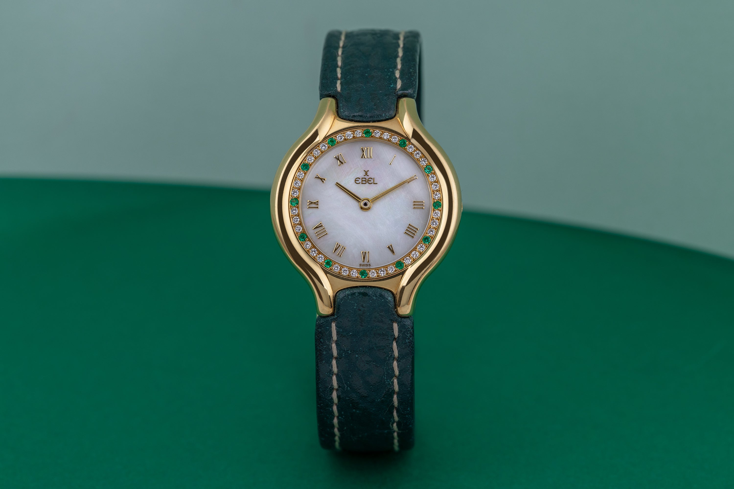 Ebel Beluga | REF. 885940 | Diamond & Emerald Bezel | Mother of Pearl Dial | 18k Yellow Gold | Circa 1990's
