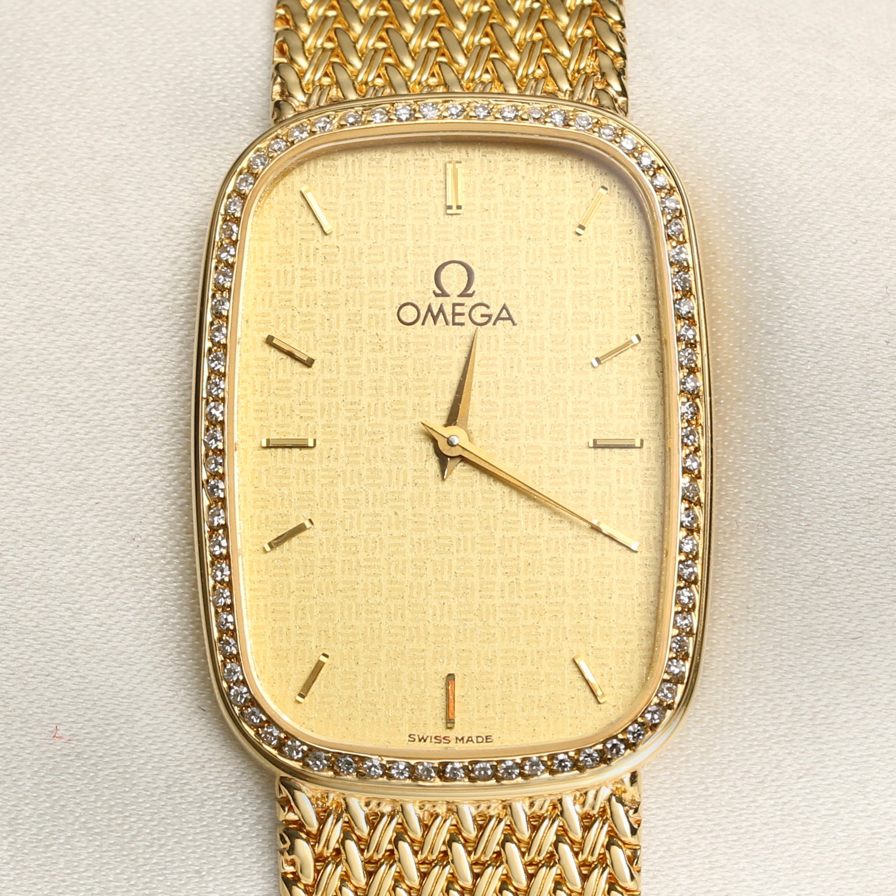 Omega 18K Yellow Gold Second Hand Watch Collectors 2