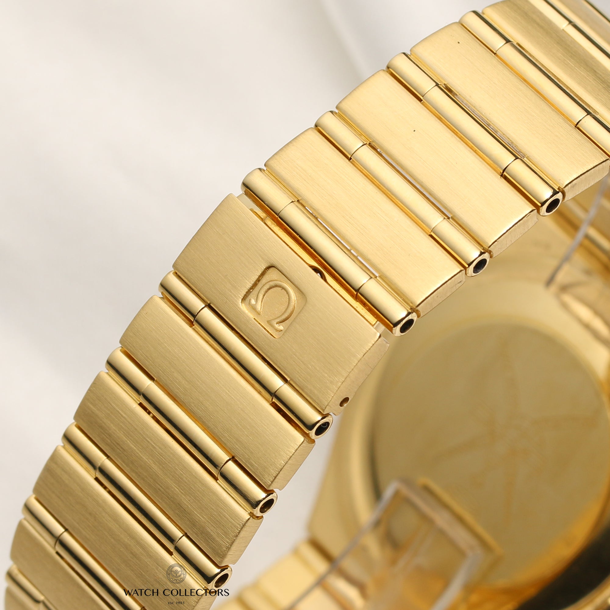 Omega Constellation 18K Yellow Gold Oman Crest Second Hand Watch Collectors 8