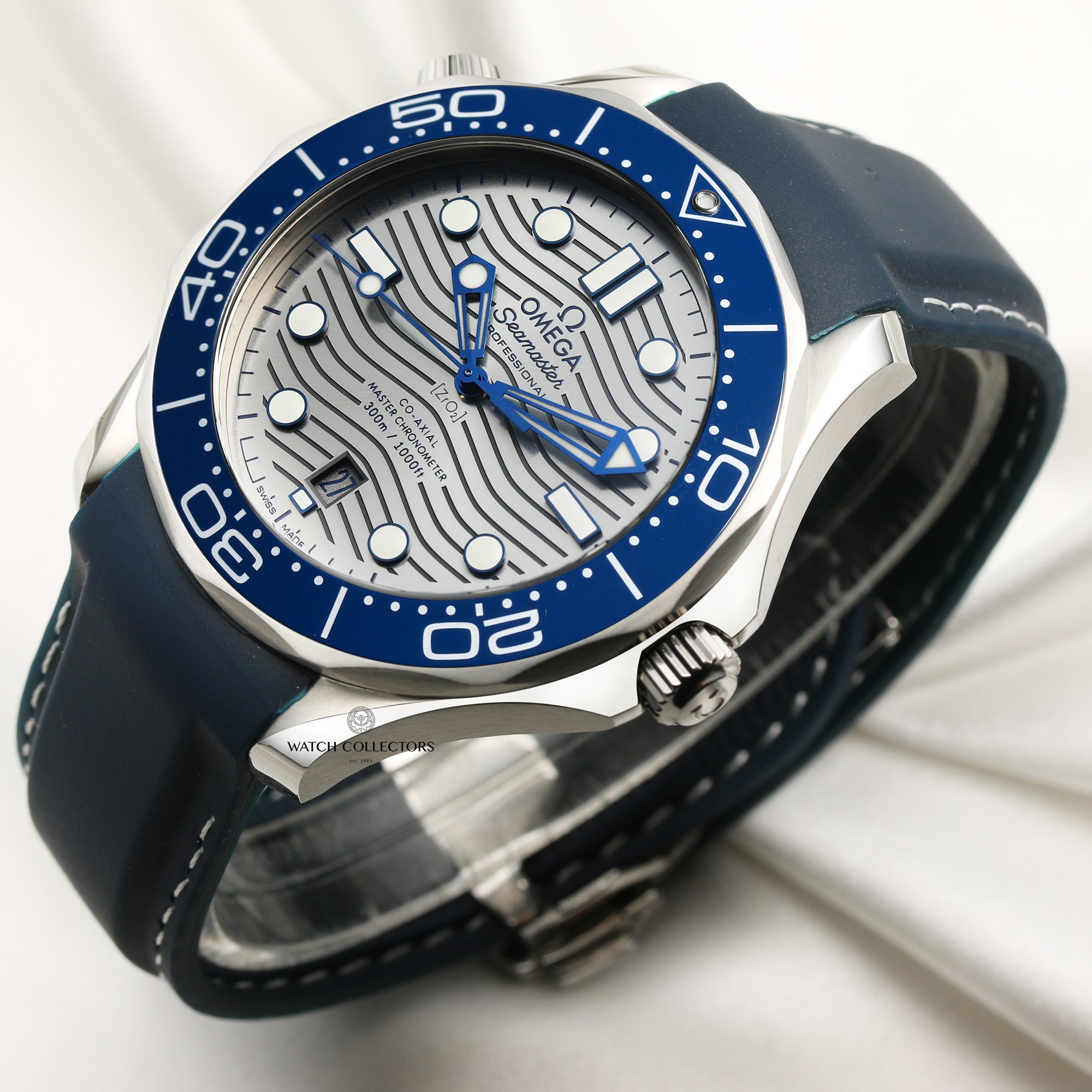 Omega Seamaster Stainless Steel Second Hand Watch Collectors 3