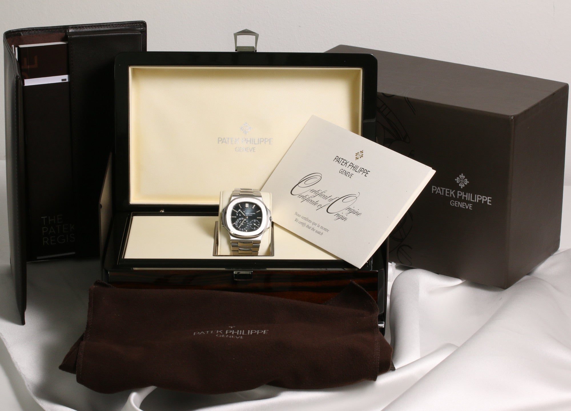 Patek Philippe 5712 1A-001 Stainless Steel Moonphase Second Hand Watch Collectors 13