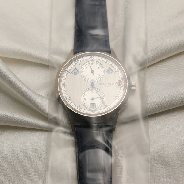 Patek Philippe Annual Calendar Platinum Second Hand Watch Collectors 1