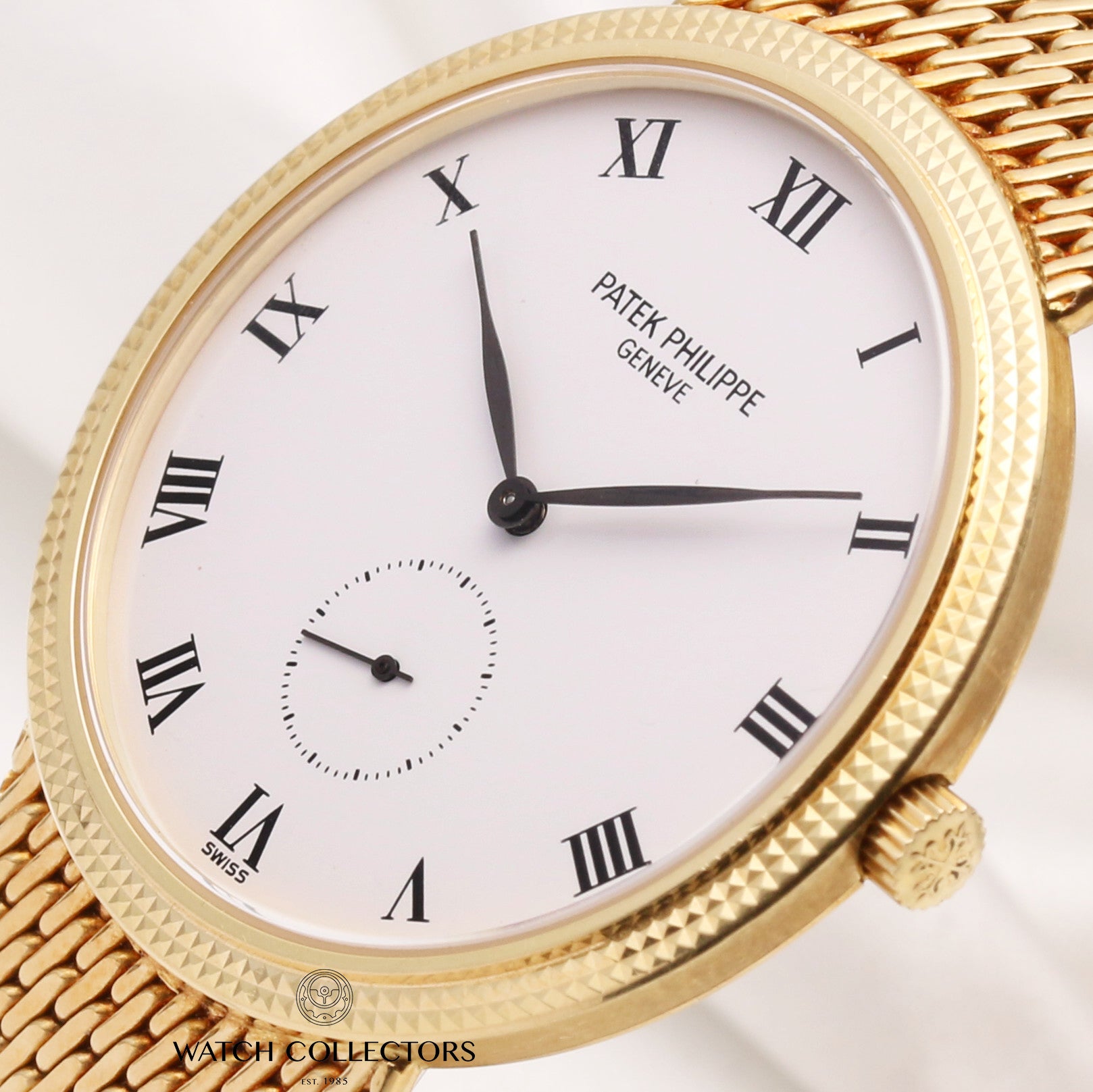 Patek-Philippe-Calatrava-3919-005-18K-Yellow-Gold-Second-Hand-Watch-Collectors-4-1