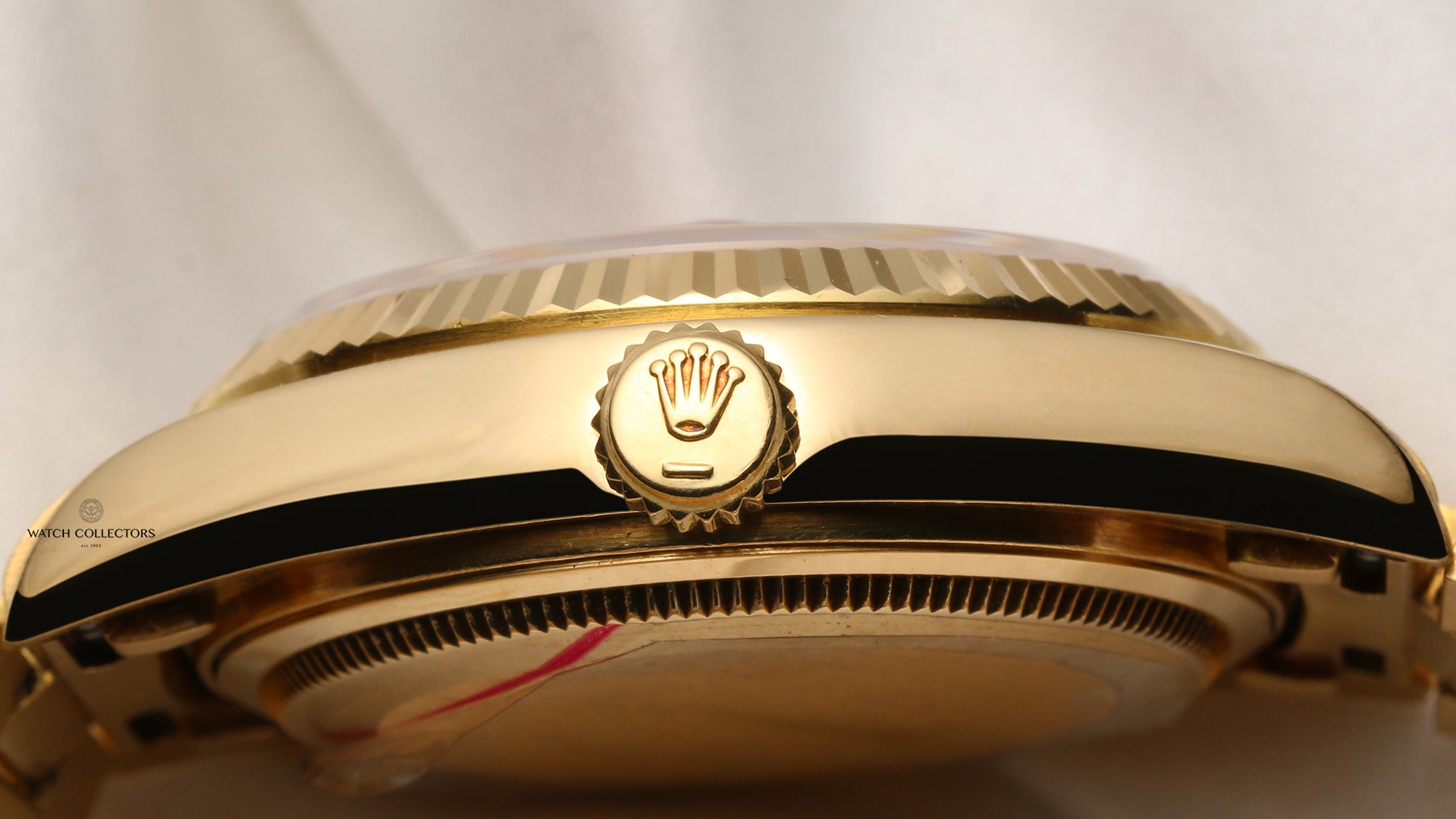 Rare Rolex Day-Date 18038 18K Yellow Gold Red Stella Diamond Dial Second Hand Watch Collectors 5