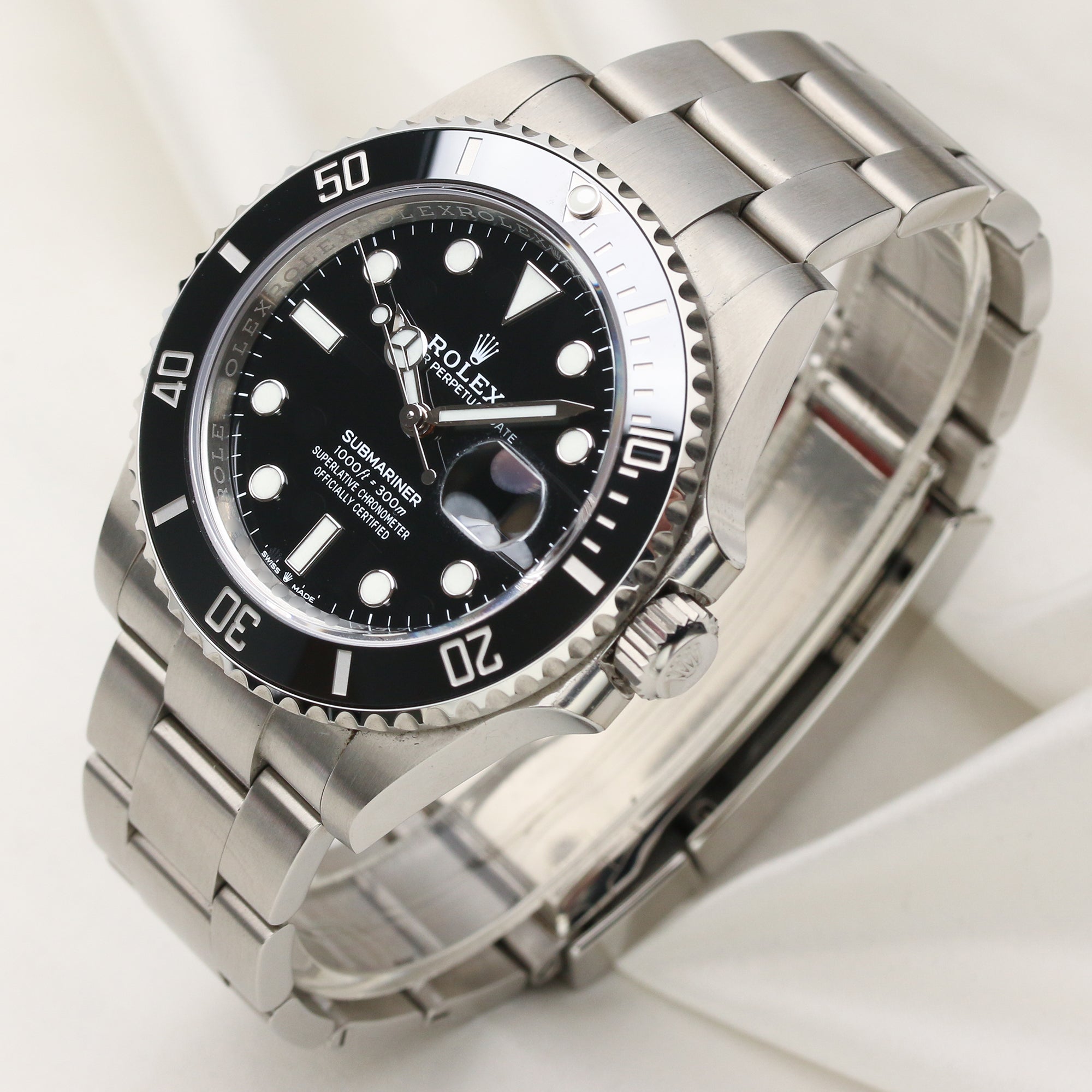 Rolex 126610LN Submariner Stainless Steel Second Hand Watch Collectors 3
