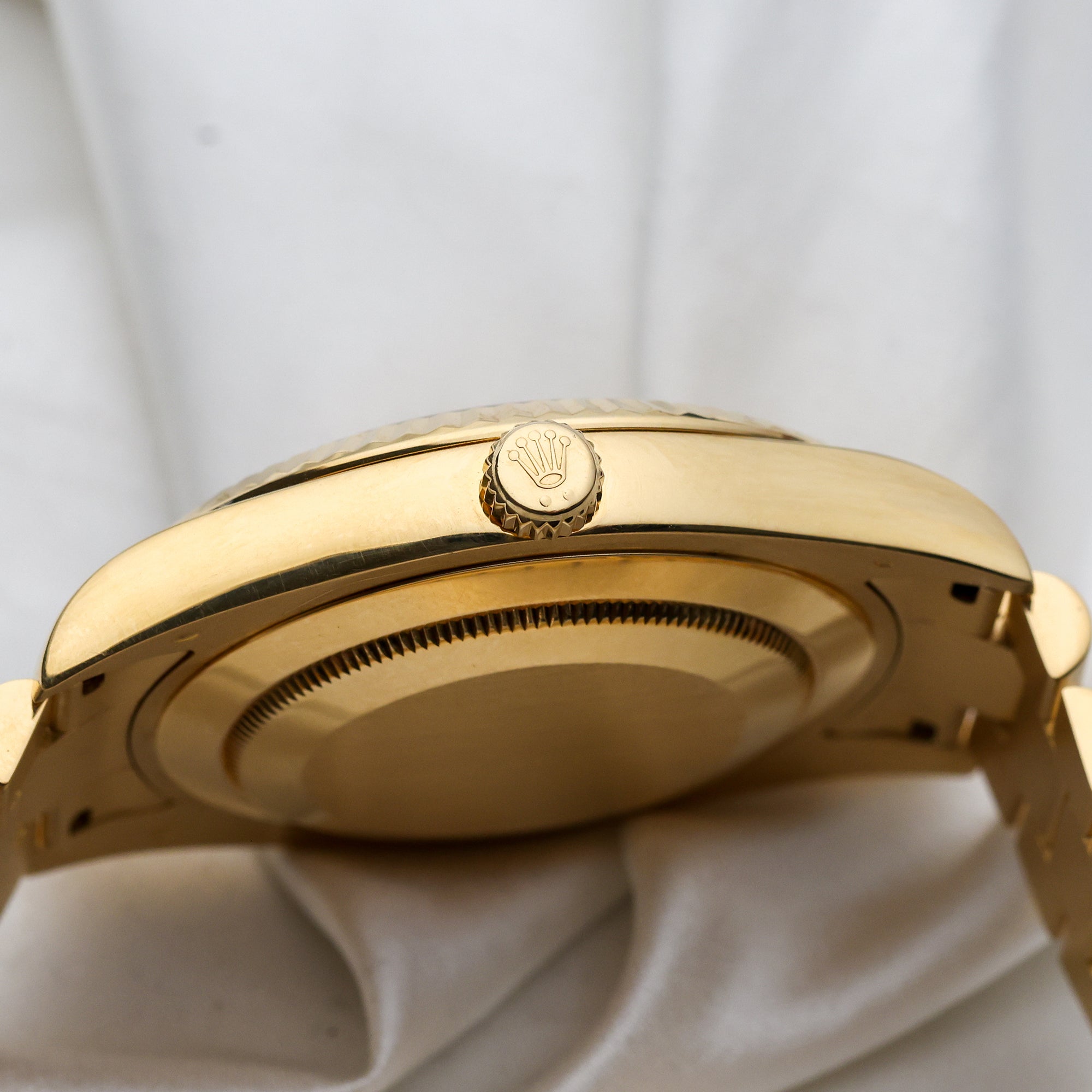 Rolex Day-Date 18K Yellow Gold Ruby & Diamond Champagne Second hand Watch collectors 6