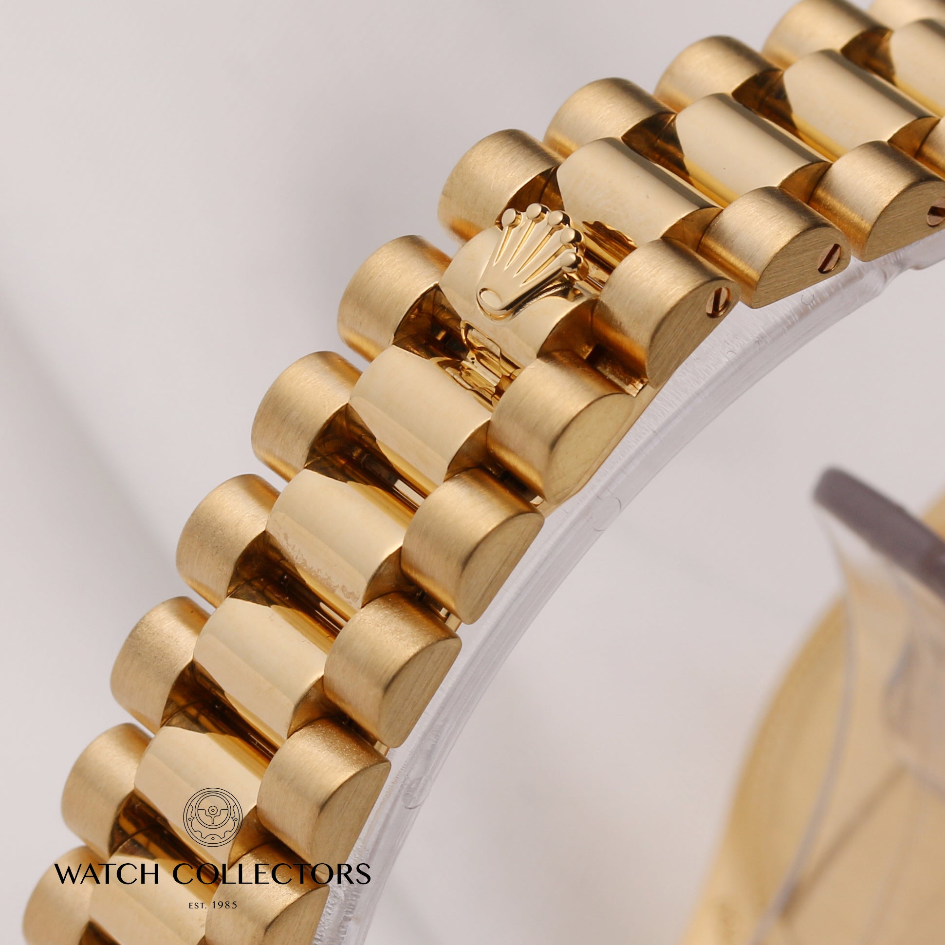 Rolex-Lady-DateJust-69138-Silver-Diamond-Dial-Bezel-18K-Yellow-Gold-Second-Hand-Watch-Collectors-6