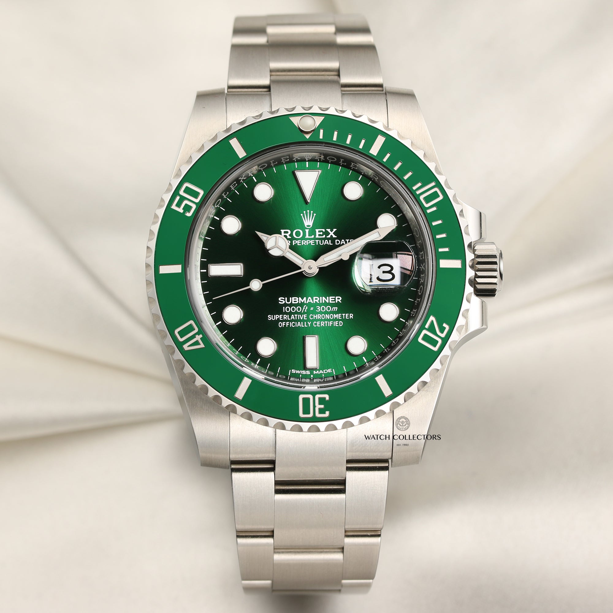 Rolex Submariner 116610LV Hulk Stainless Steel Second Hand Watch Collectors 1