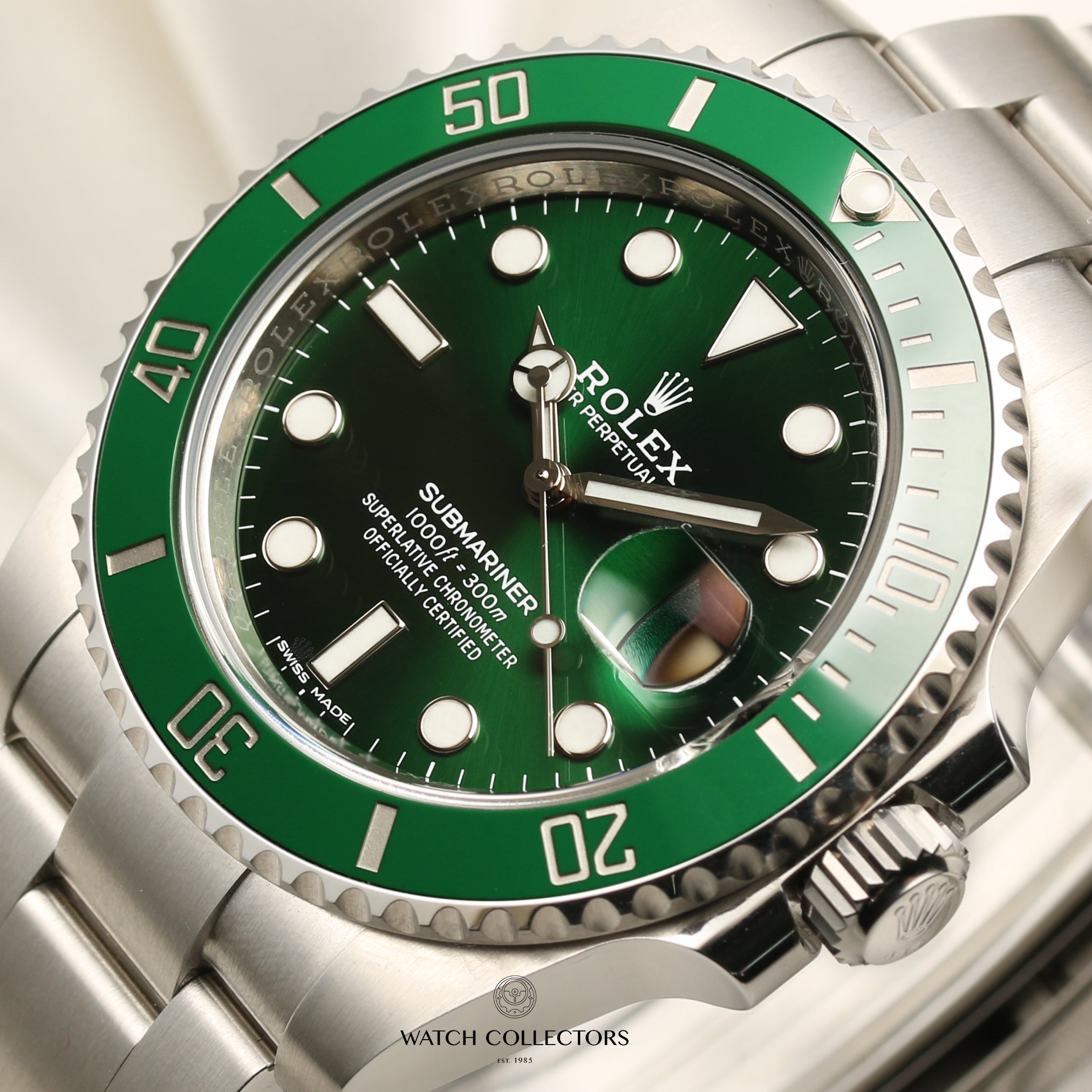 Rolex Submariner 116610LV Hulk Stainless Steel Second Hand Watch Collectors 4
