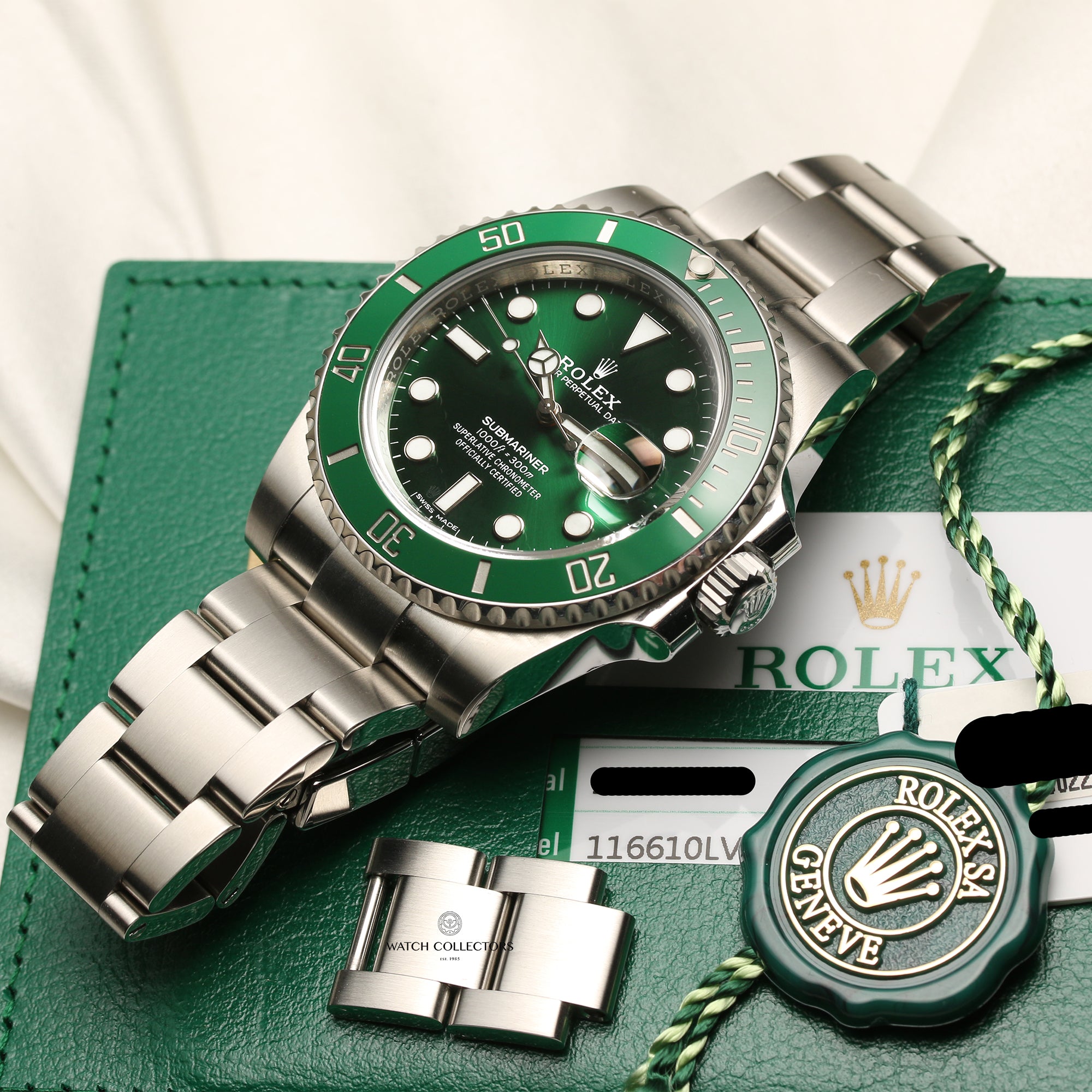 Rolex Submariner 116610LV Hulk Stainless Steel Second Hand Watch Collectors 9
