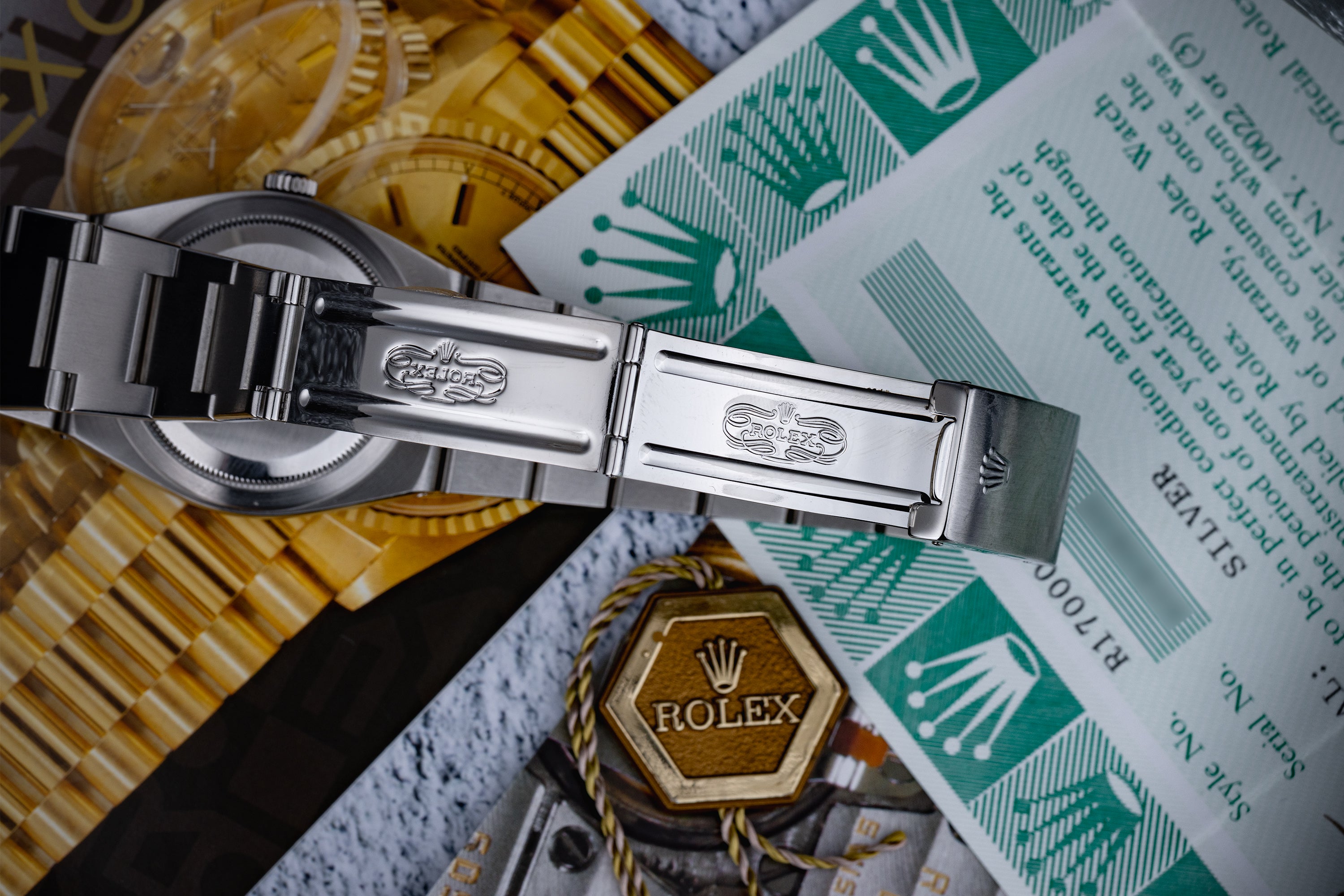 Rolex 2025 serial or6j2001