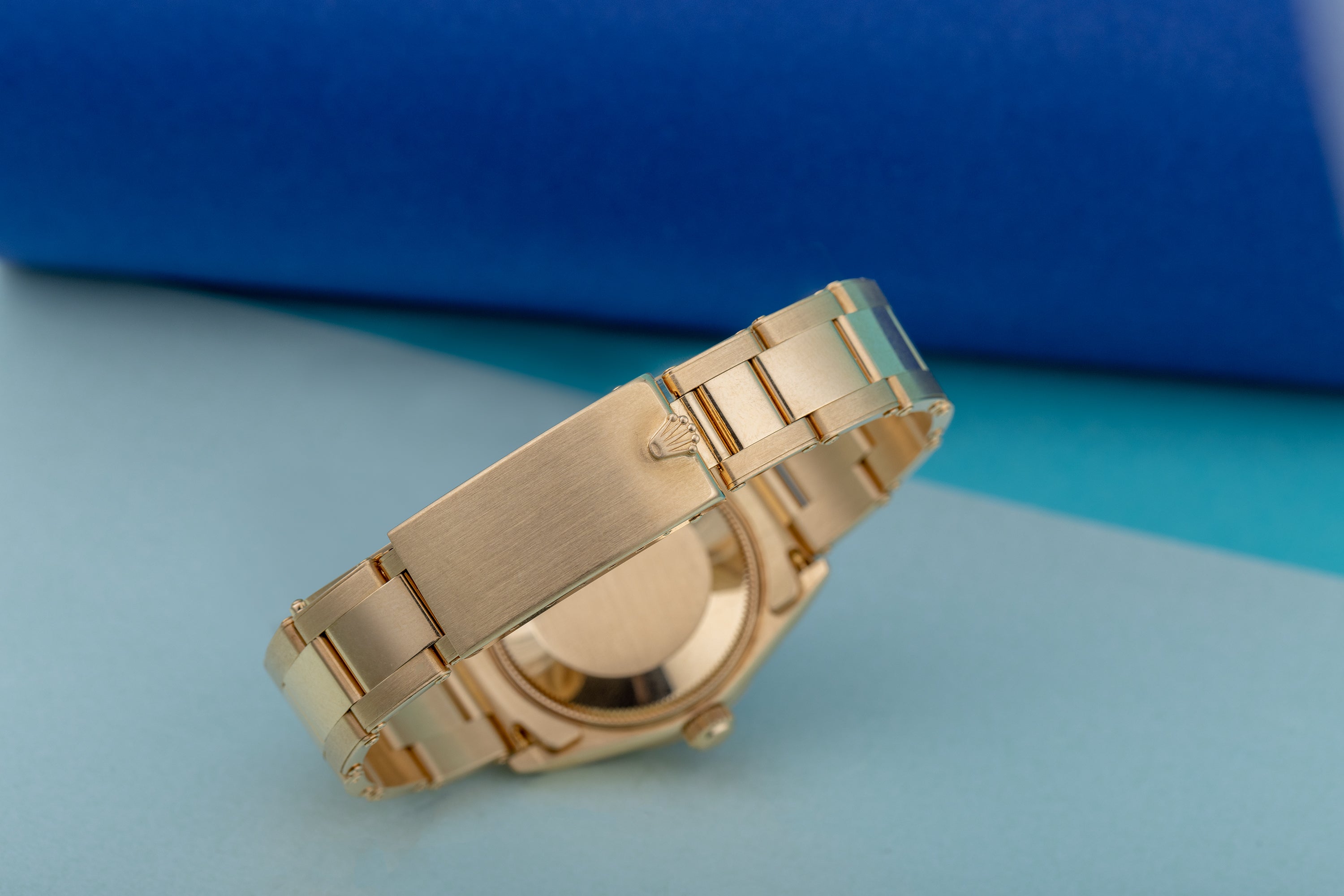 Rolex DateJust | REF. 68248 | 31mm | Lapis Lazuli Diamond Dial | 18k Yellow Gold | Midsize