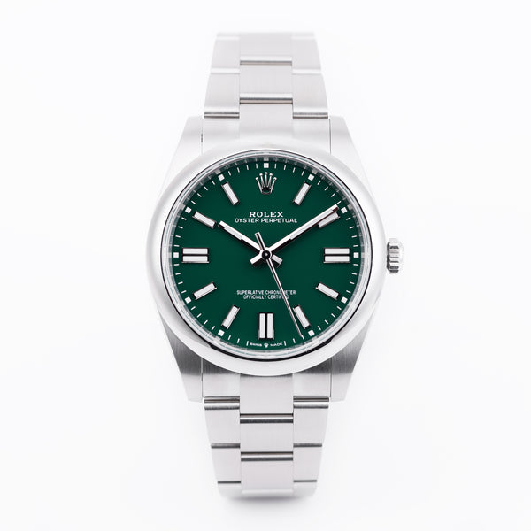 Unworn Rolex Oyster Perpetual 41mm | REF. 124300 | Green Dial | Box & Papers | 2021