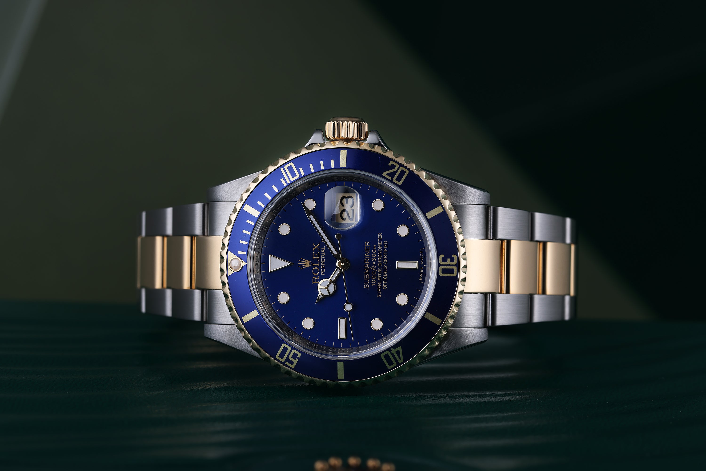 Rolex Submariner REF. 16613 Engraved Rehaut Blue Dial Box Papers 2009 Stainless Steel 18k Yellow Gold