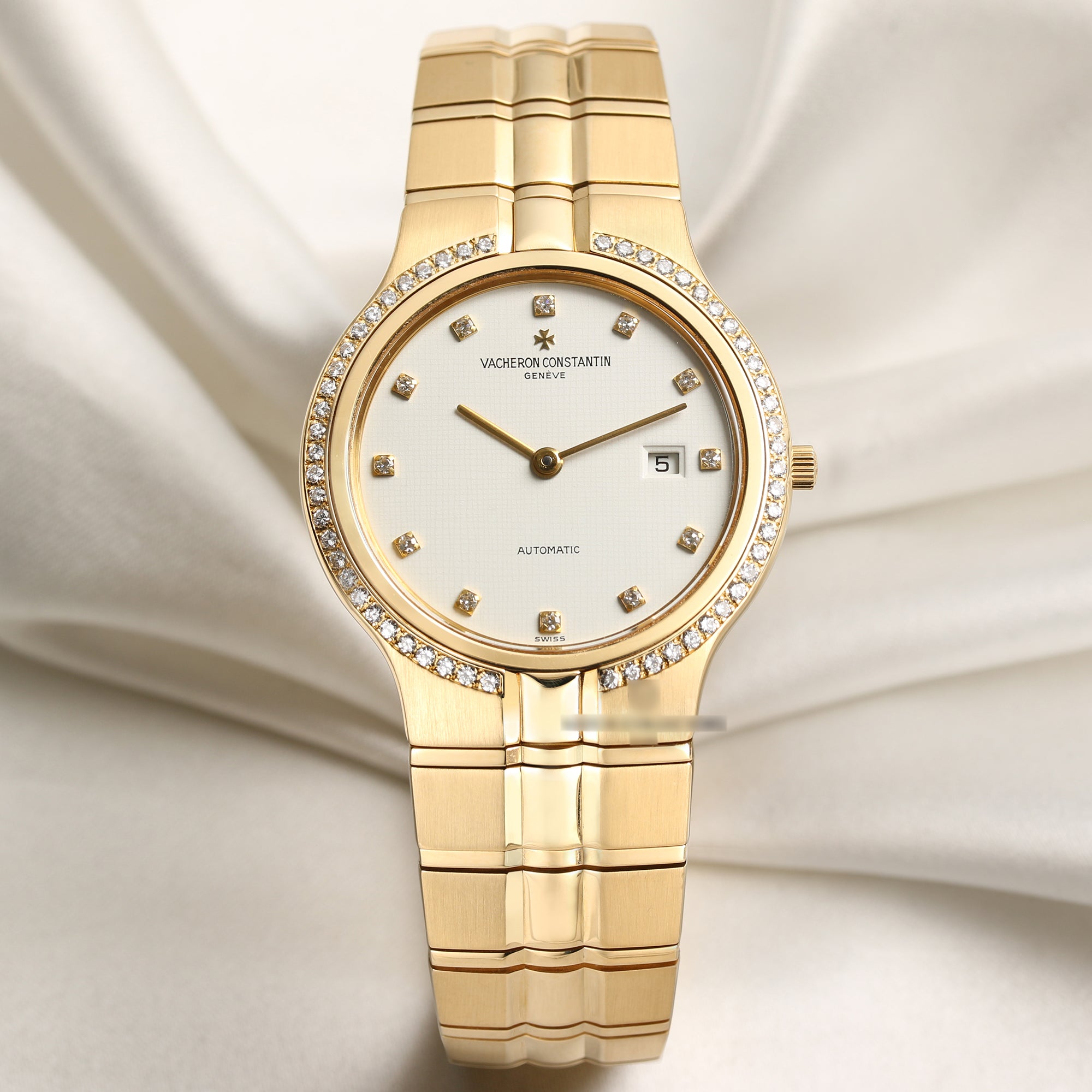 Vacheron Constantin Phidias 18K Yellow Gold Diamond Dial Bezel