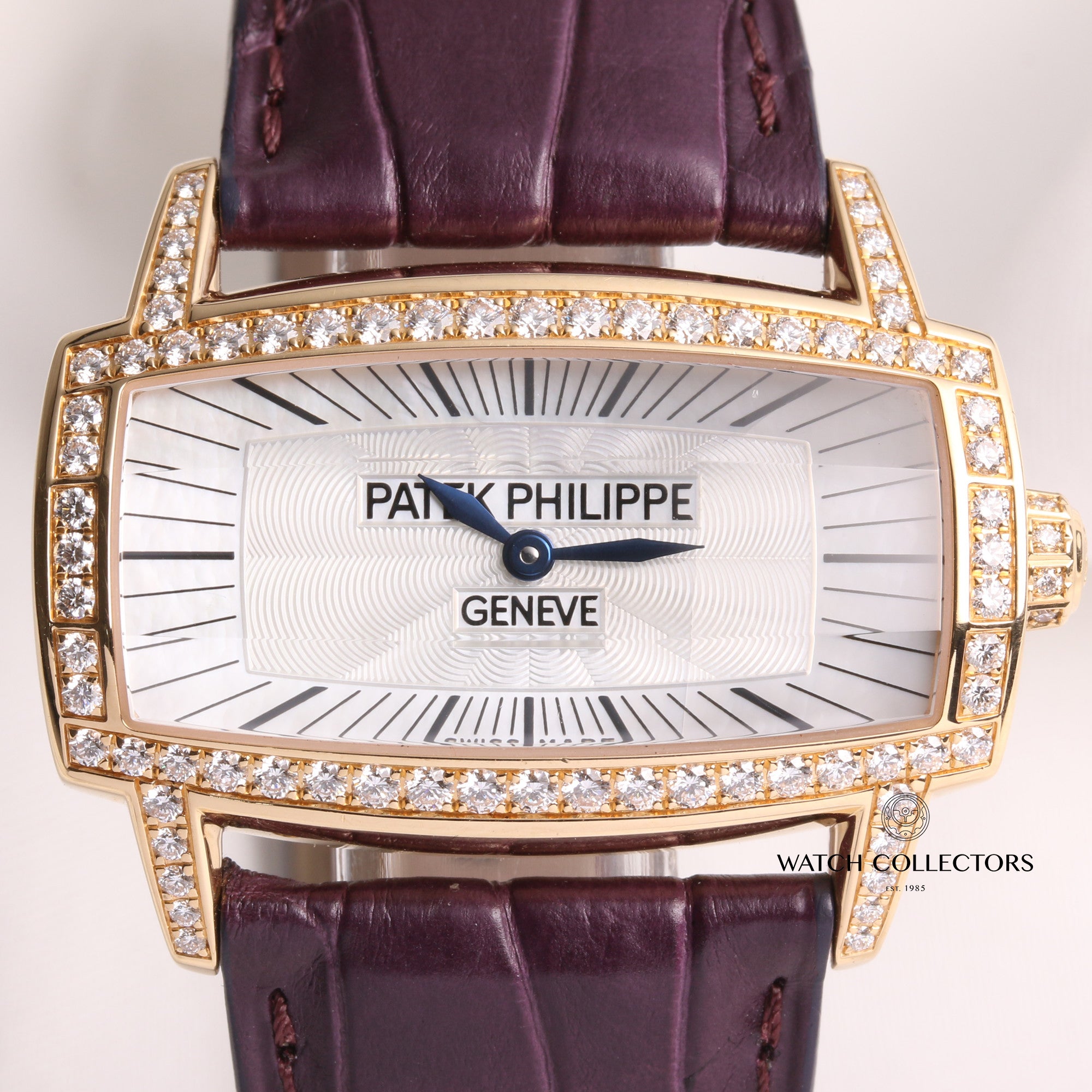 patek_philippe_lady_gondolo_gemma_mop_diamonds_4981_18k_rose_gold_second_hand_watch_collectors_2