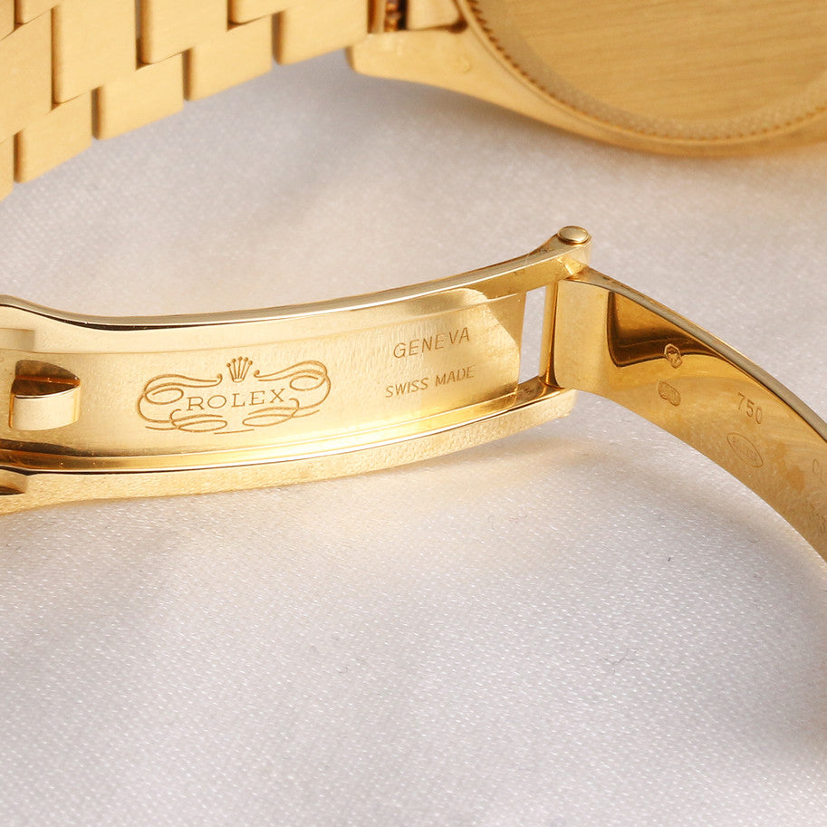 rolex_lady_datejust_179138_18k_yellow_gold_diamond_mop_dial_bezel_second_hand_watch_collectors_8.jpg