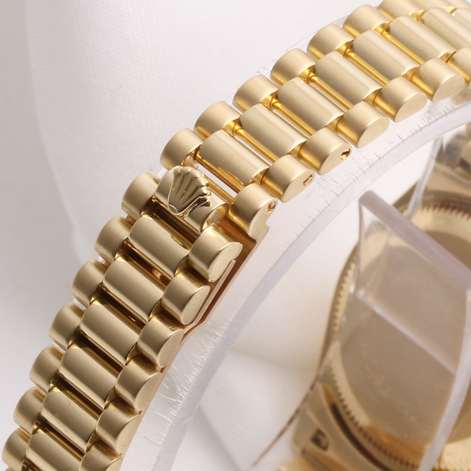 rolex_lady_datejust_69178_18k_yellow_gold_diamonds_second_hand_watch_collectors_6.jpg