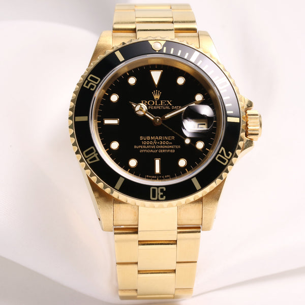 rolex_submariner_16618_18k_yellow_gold_second_hand_watch_collectors_1